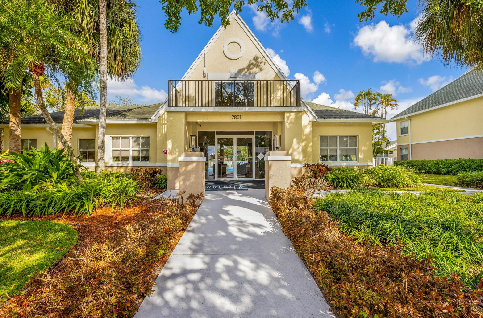 BREEZES AT PALM AIRE CONDO - Residential Lease