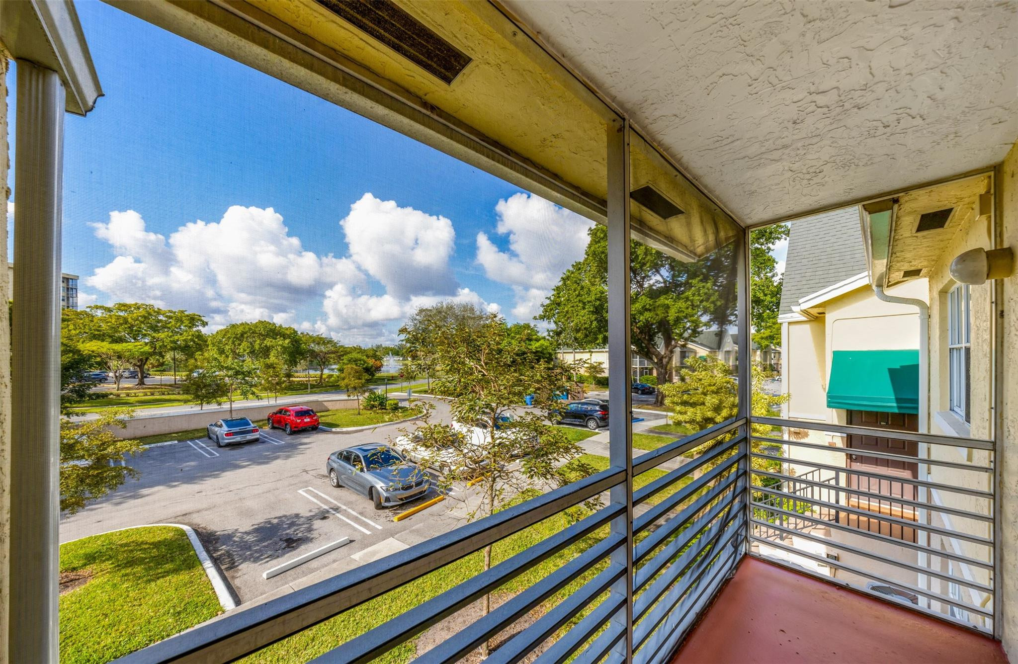 BREEZES AT PALM AIRE CONDO - Residential Lease