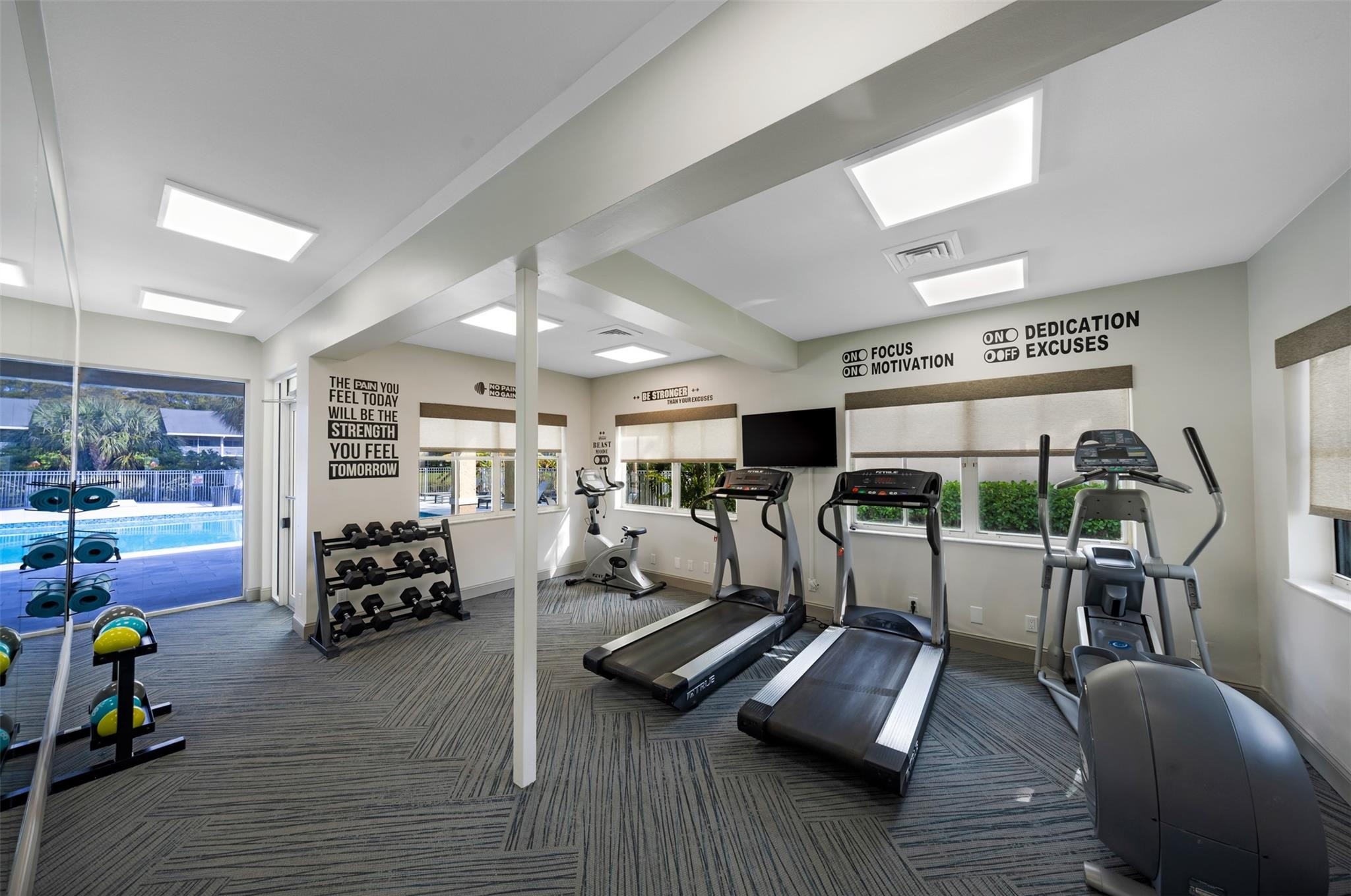 BREEZES AT PALM AIRE CONDO - Residential Lease