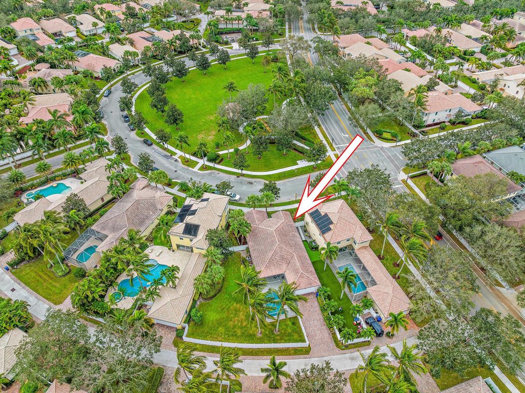 Photo of 107 San Remo Drive, Jupiter, FL 33458 (MLS # R10948491)