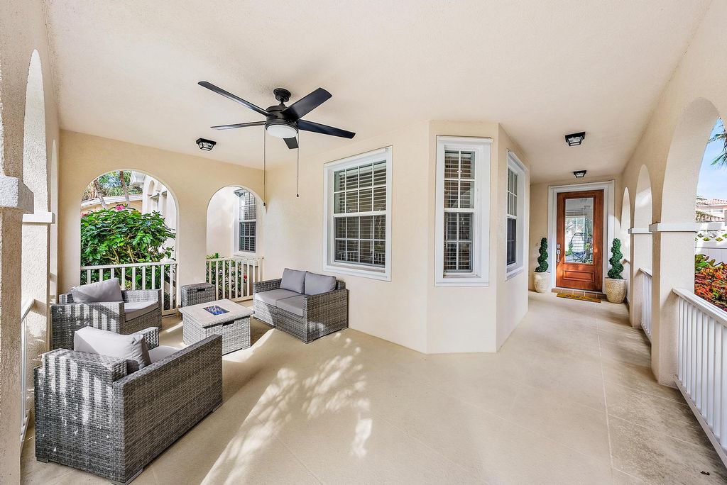Photo of 107 San Remo Drive, Jupiter, FL 33458 (MLS # R10948491)