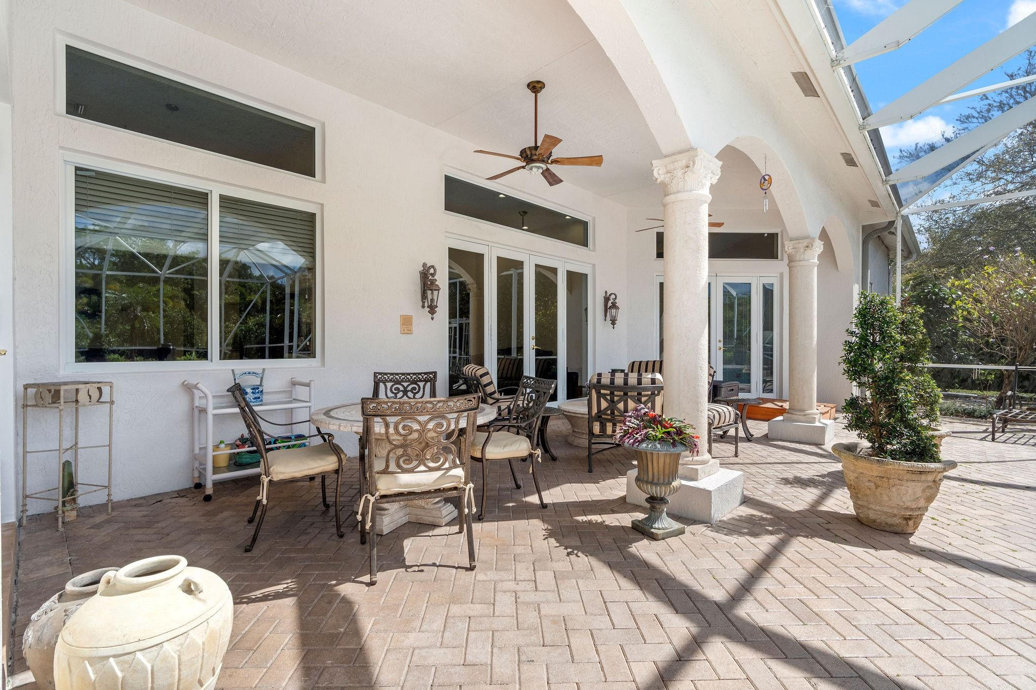 SUNSHINE RANCHES - Residential