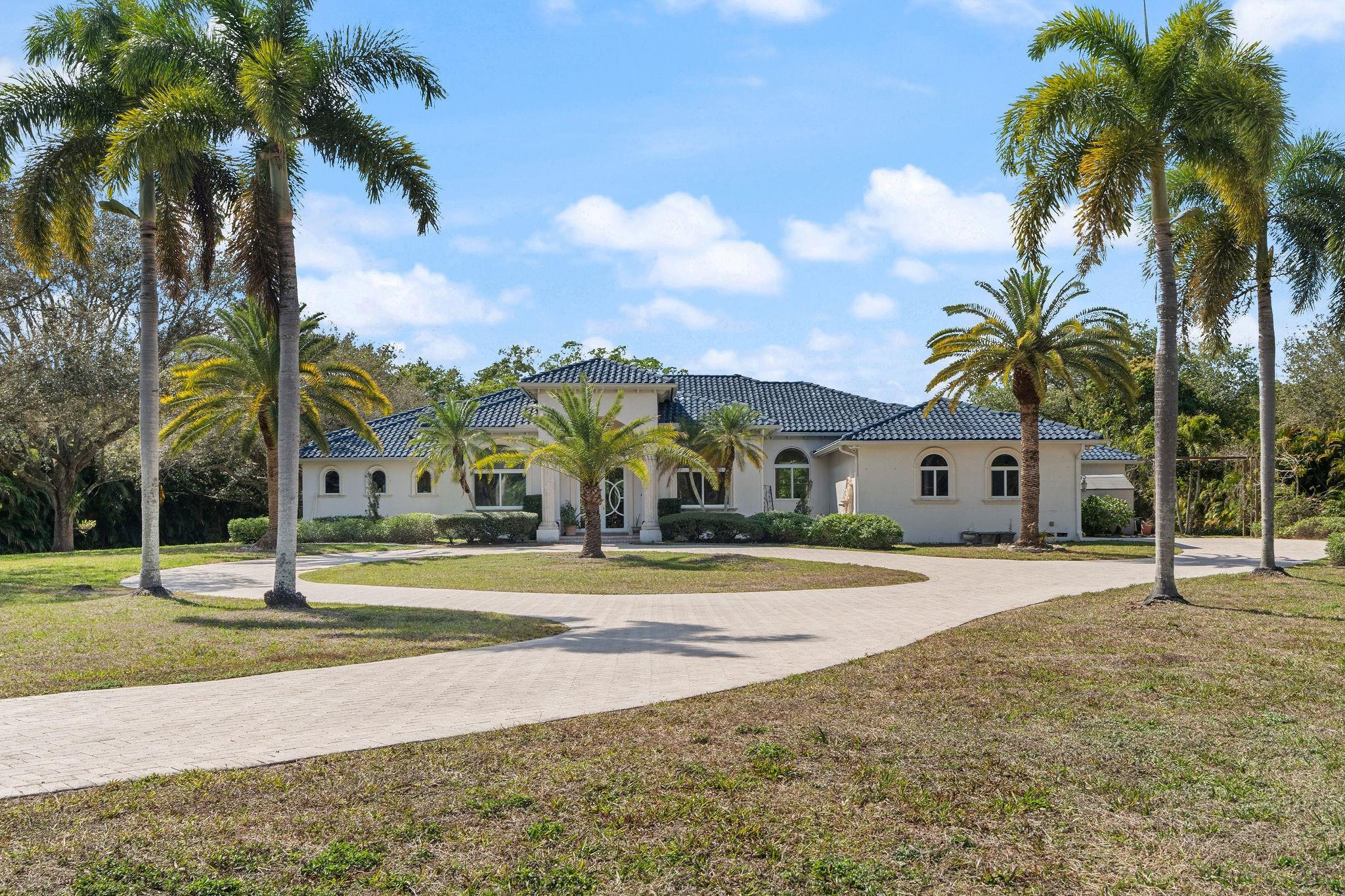 SUNSHINE RANCHES - Residential