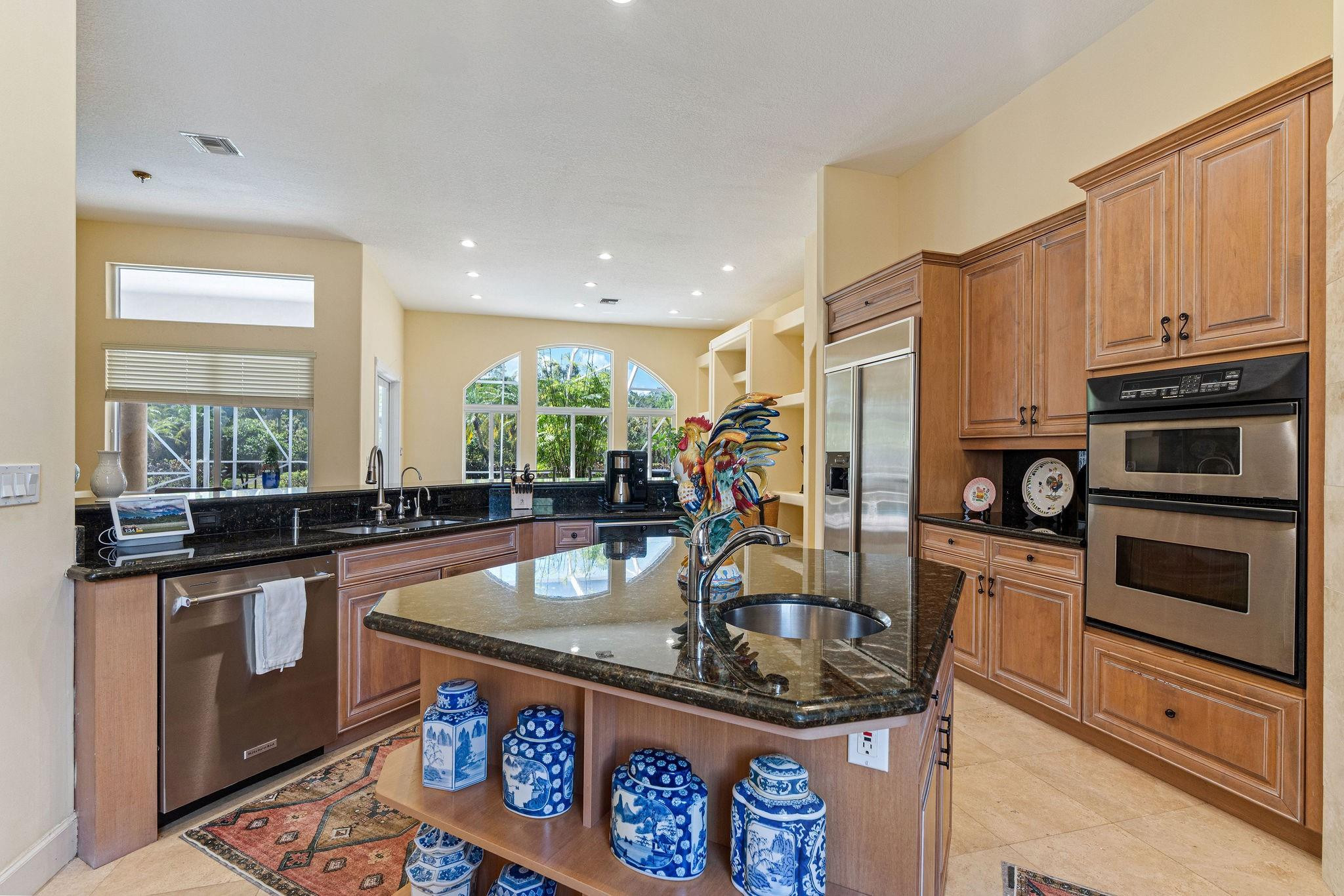 SUNSHINE RANCHES - Residential