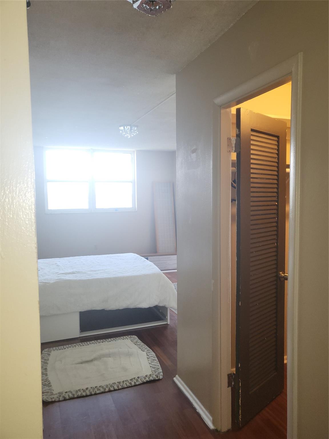 1075 NE Miami Gardens Dr 706