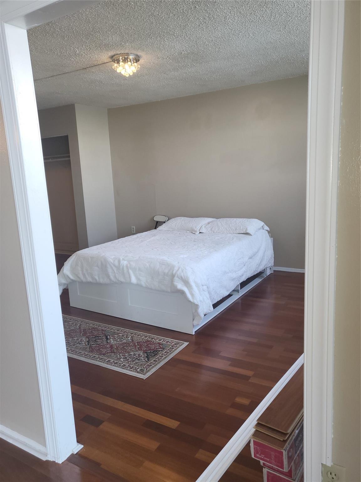 1075 NE Miami Gardens Dr 706