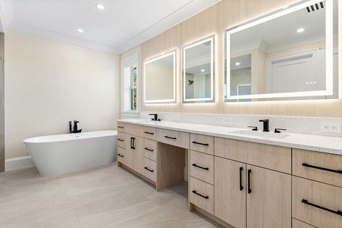 Tiny photo for 725 SE 4th Avenue, Delray Beach, FL 33483 (MLS # B26030194)
