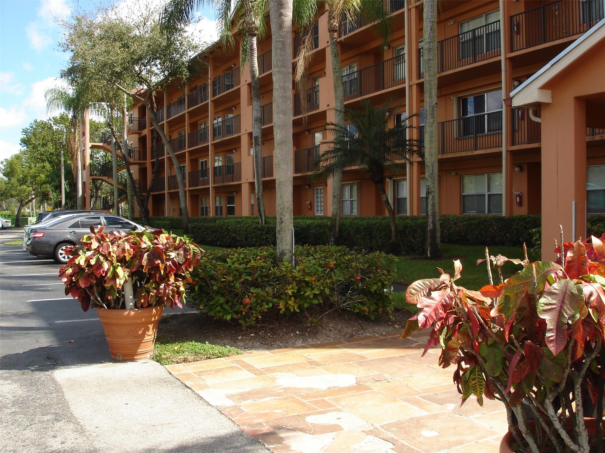 CENTURY VILLAGE PLYMOUTH - Residential