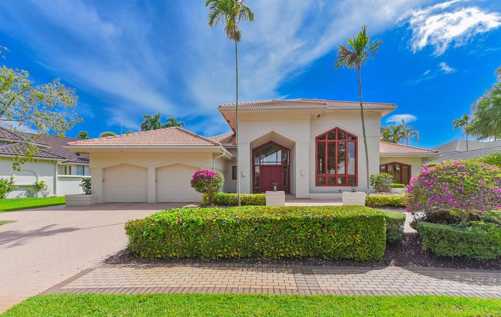 Photo of 6923 Queenferry Circle, Boca Raton, FL 33496 (MLS # R11110479)