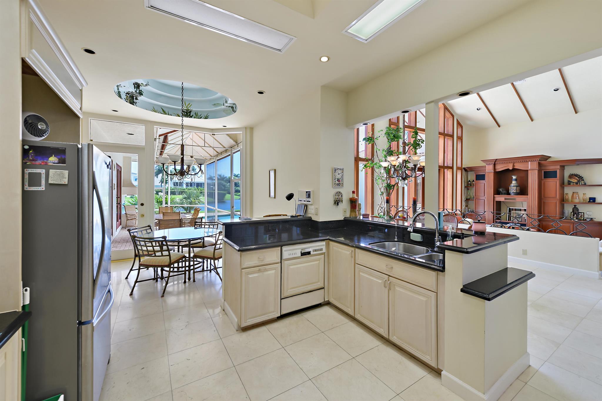 ST ANDREWS COUNTRY CLUB - Residential