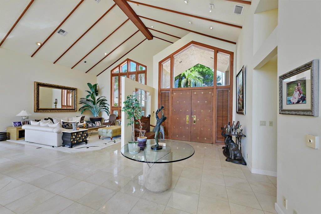 Photo of 6923 Queenferry Circle, Boca Raton, FL 33496 (MLS # R11110479)