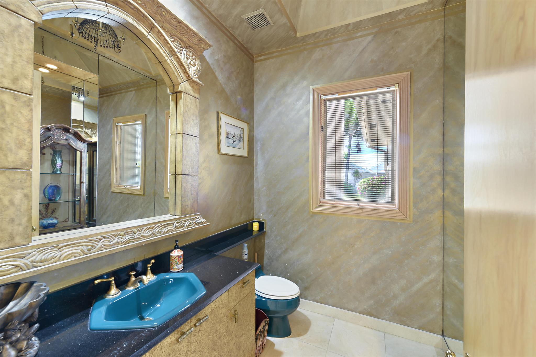 ST ANDREWS COUNTRY CLUB - Residential