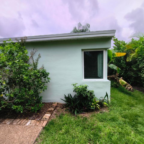 Tiny photo for 5631 NE 5th Terrace, Oakland Park, FL 33334 (MLS # B26041433)