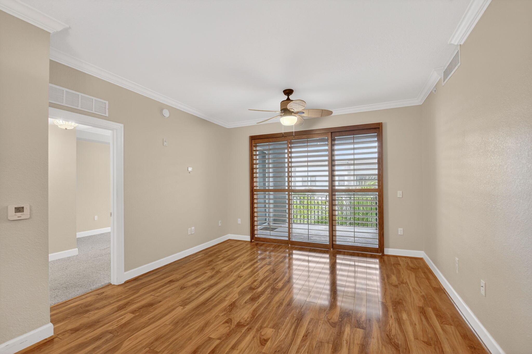 VIZCAYA LAKES CONDO - Residential