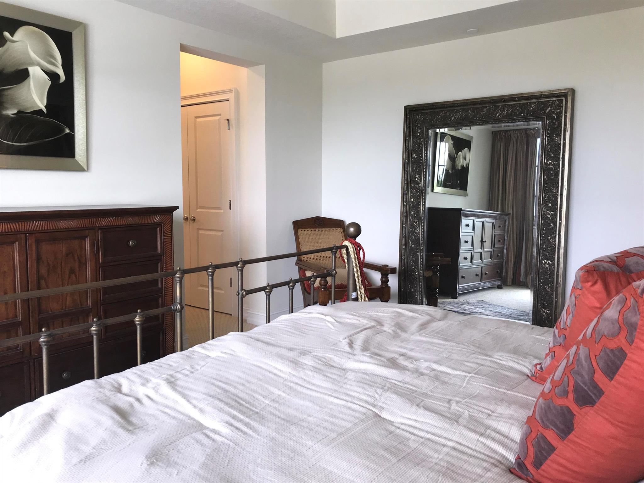 BAY COLONY CONDO - Residential Lease