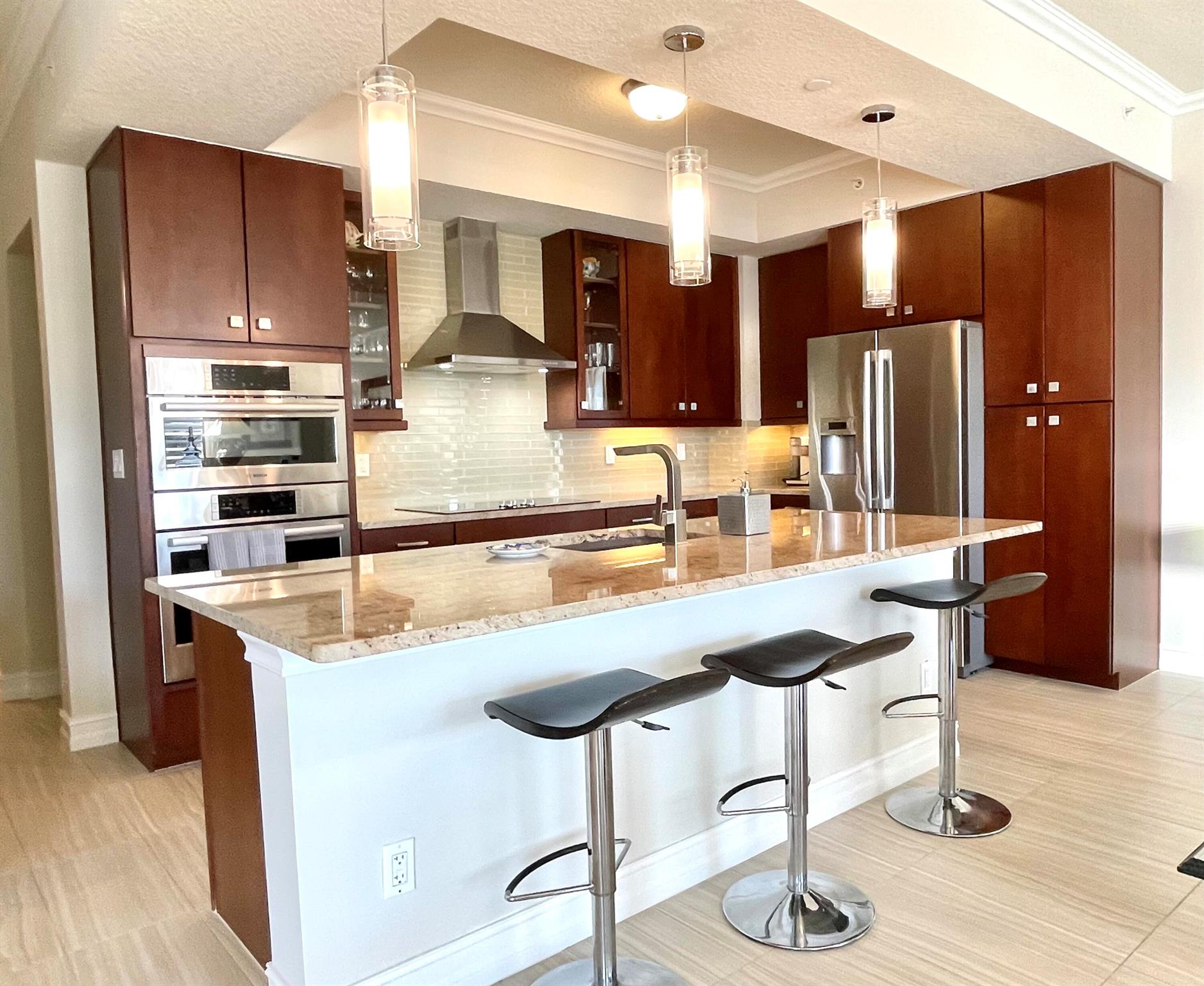 BAY COLONY CONDO - Residential Lease