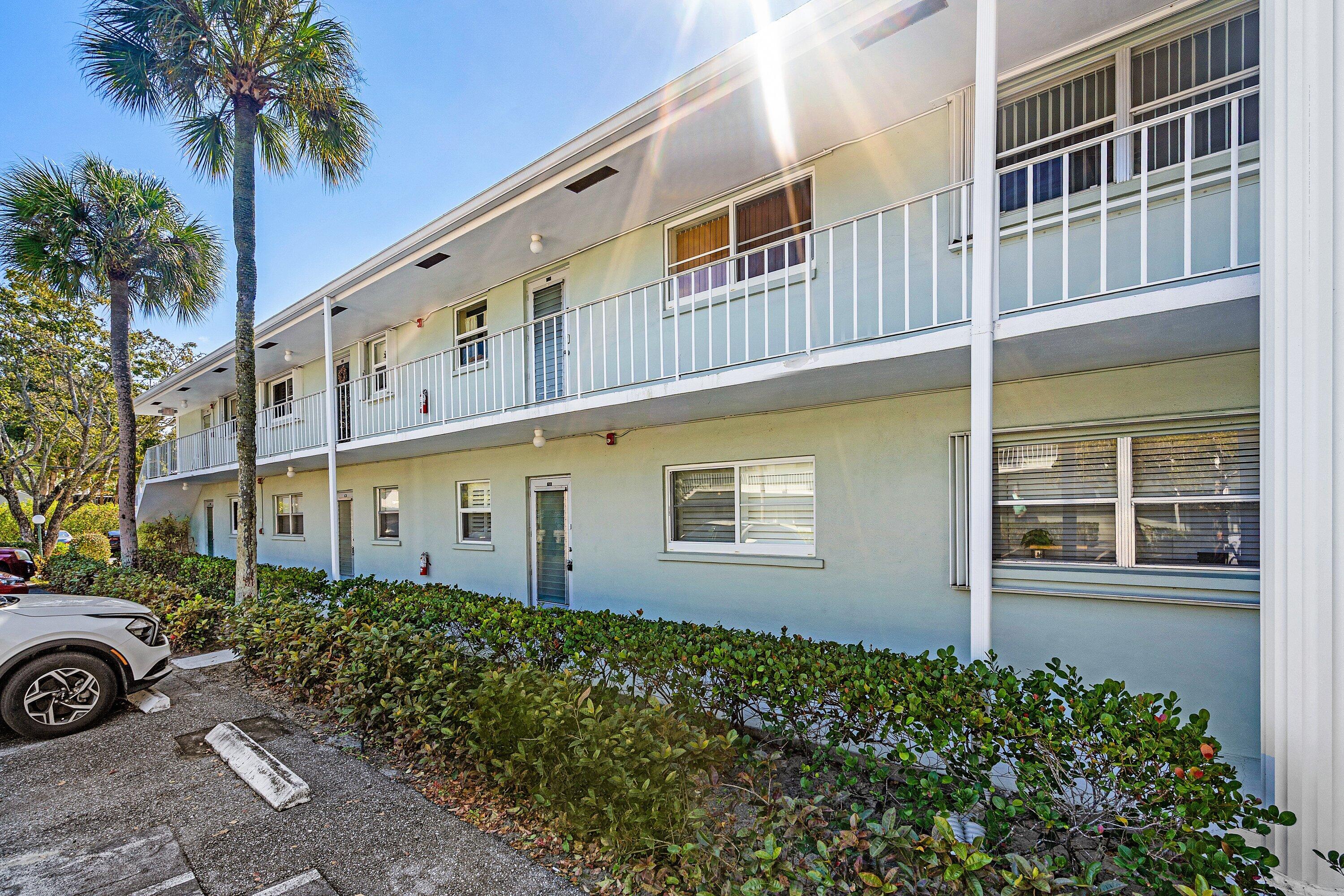 SABAL PINE CONDO - Residential Lease