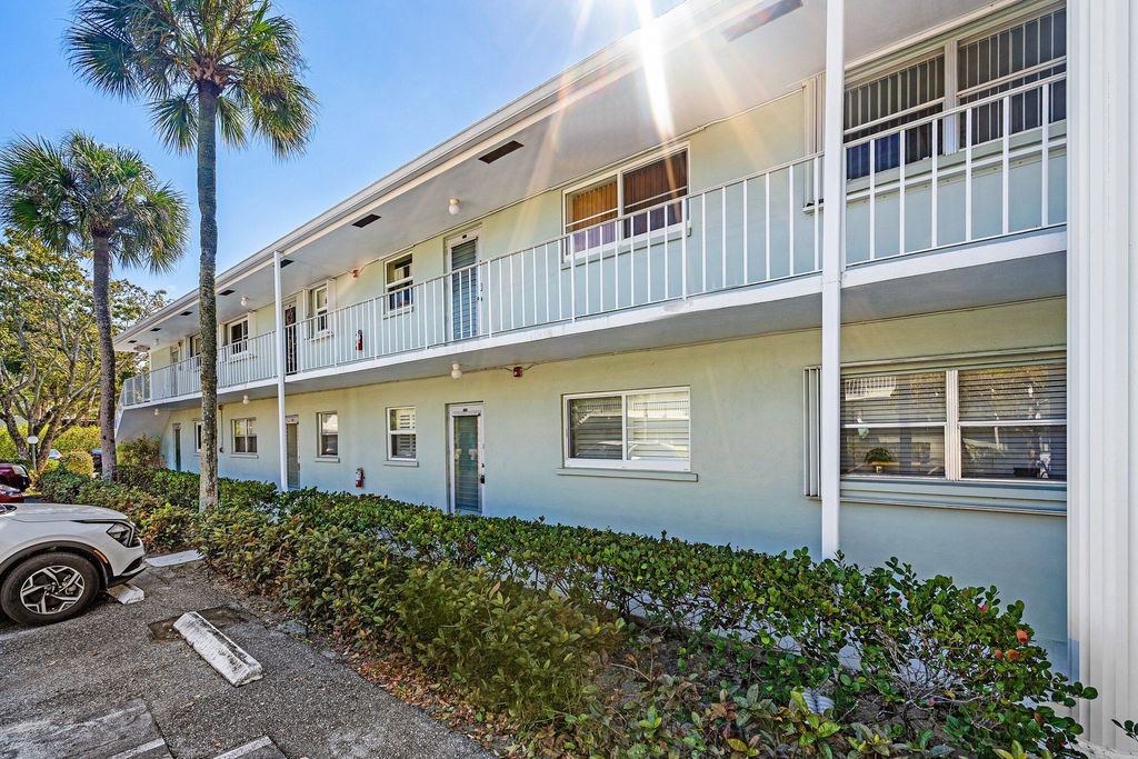 Photo of 2440 SW 22nd Avenue, Delray Beach, FL 33445 (MLS # R11164578)