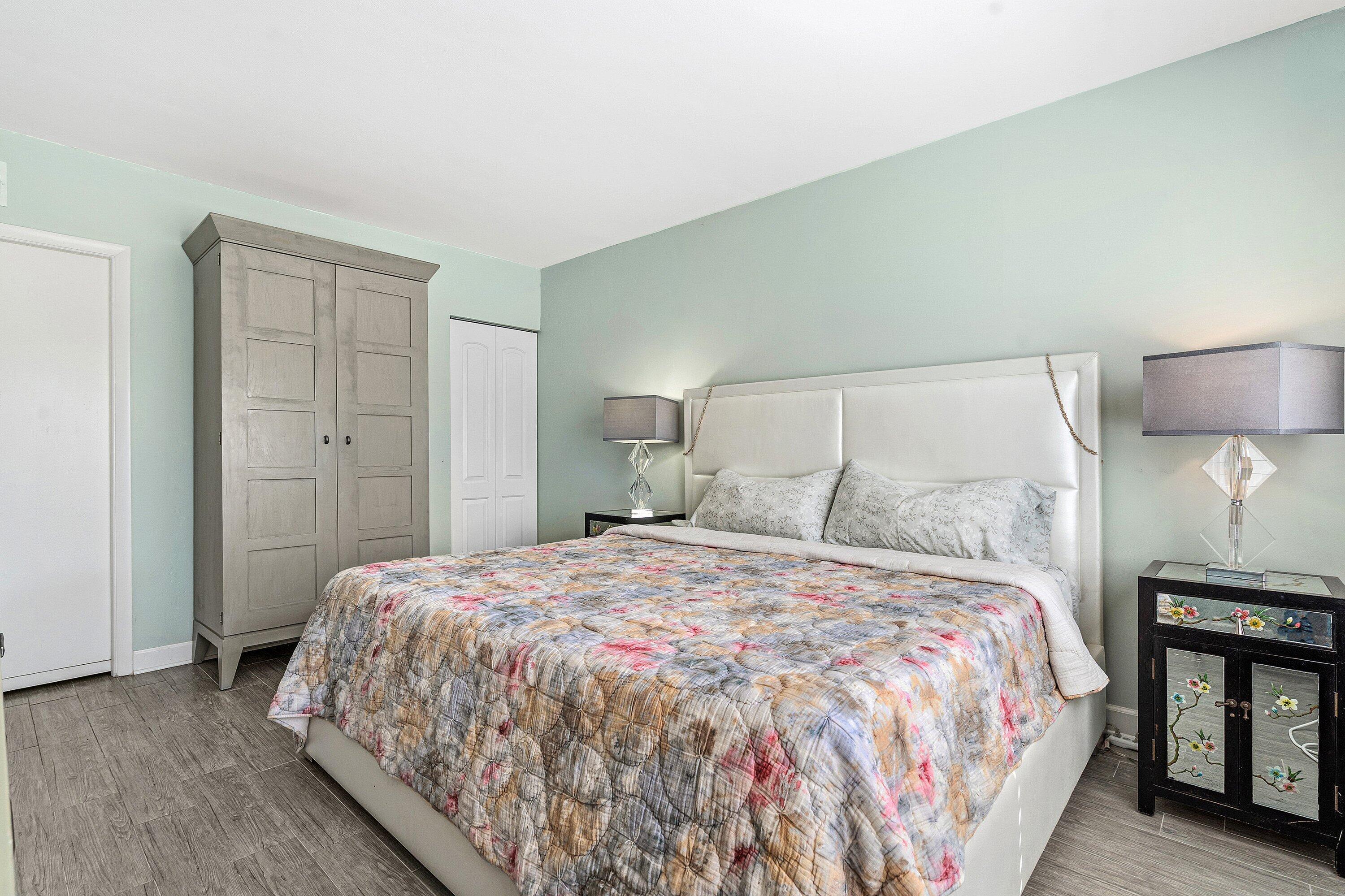 SABAL PINE CONDO - Residential Lease