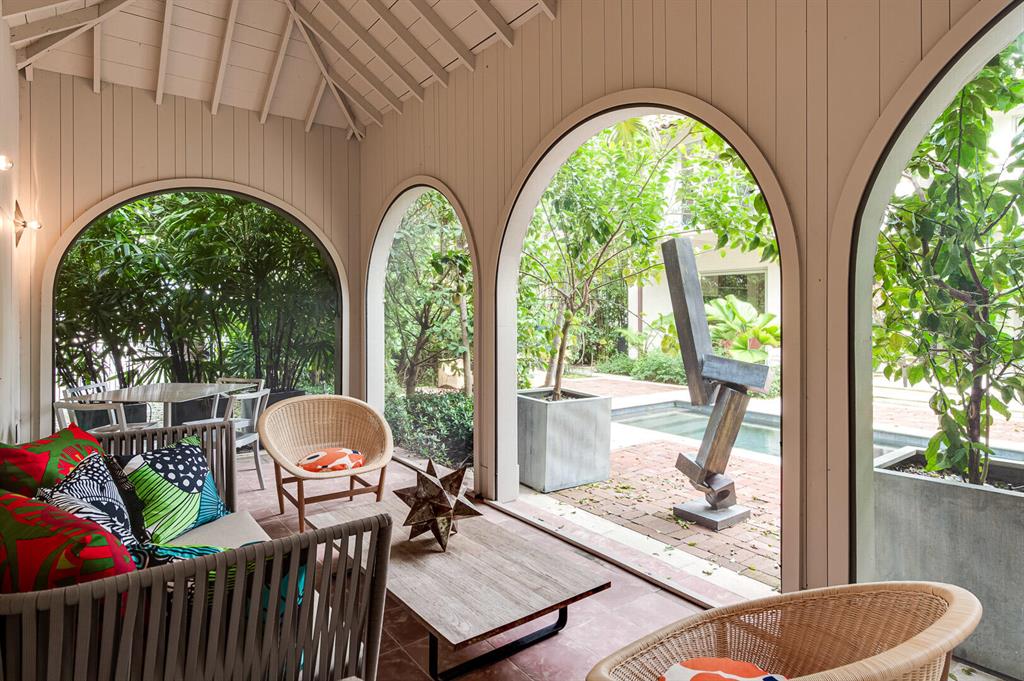 PLAZA PL - Residential