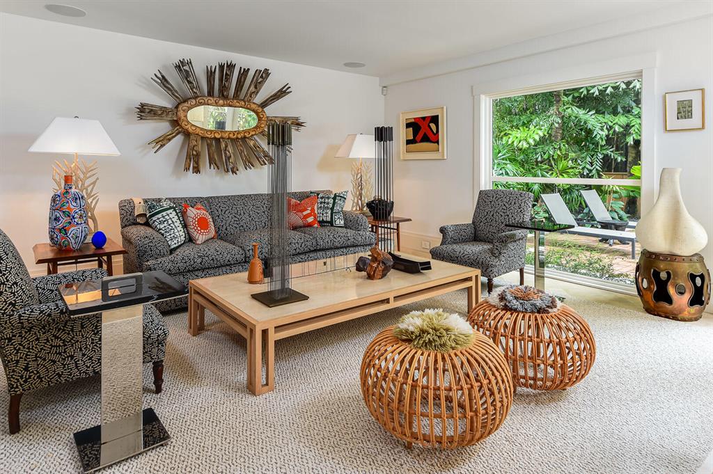 PLAZA PL - Residential