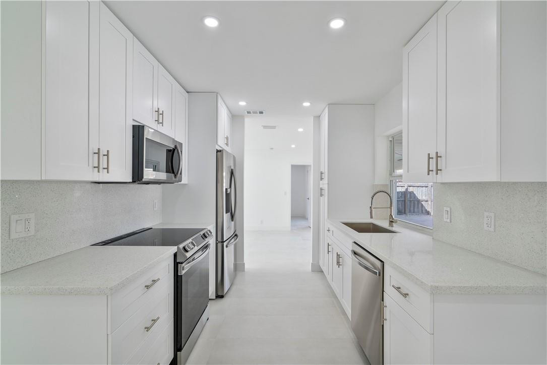 Imperial Point 3rd Sec 55 - Residential