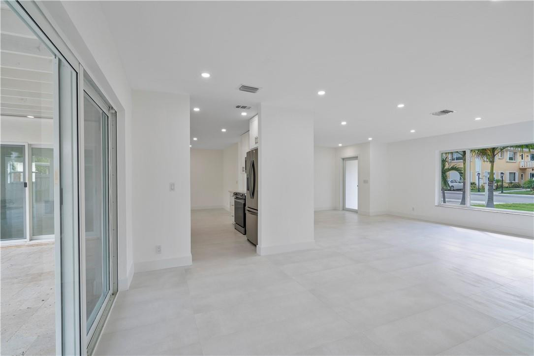 Imperial Point 3rd Sec 55 - Residential