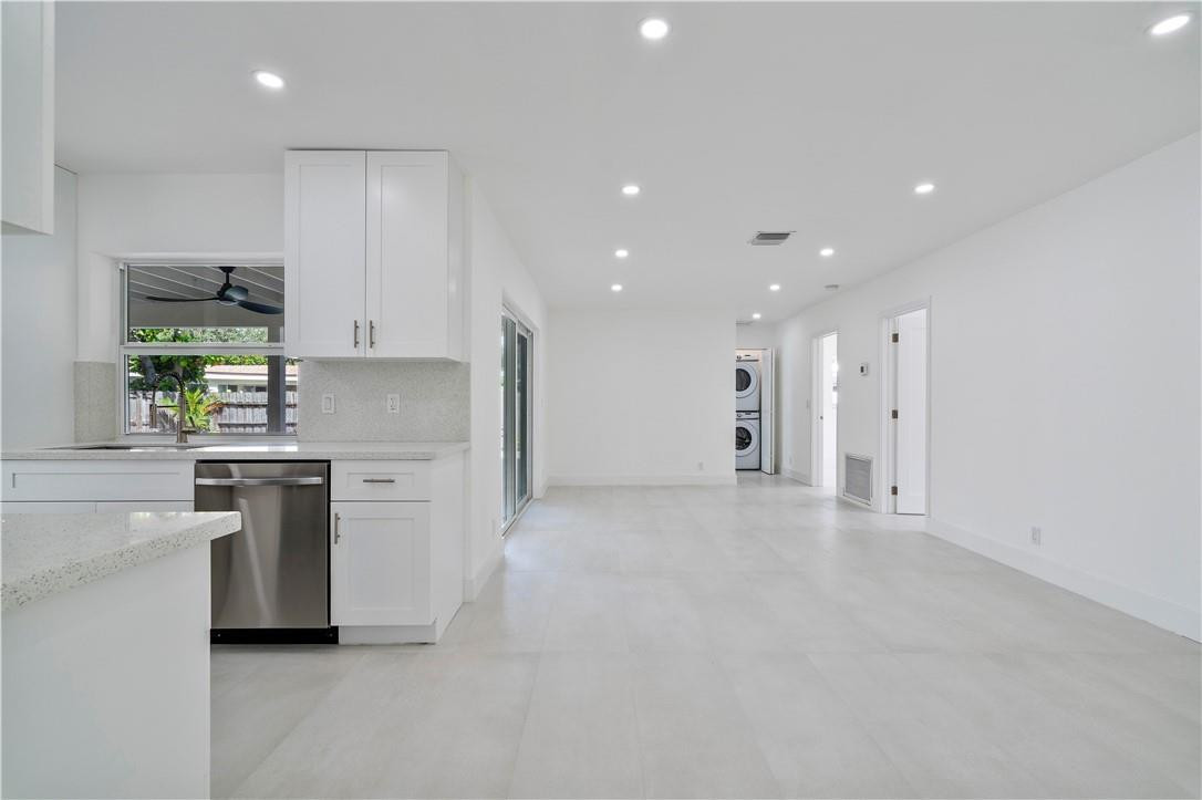 Imperial Point 3rd Sec 55 - Residential