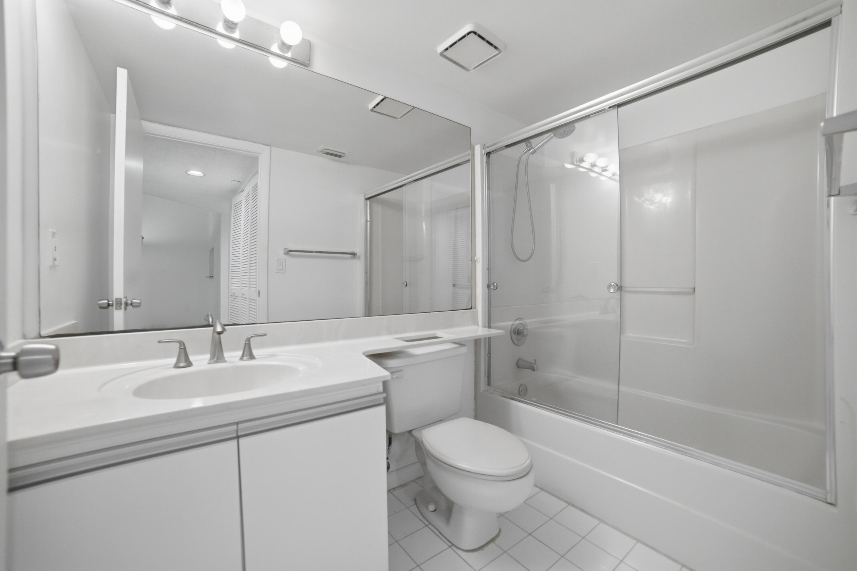 San De Vance - Residential