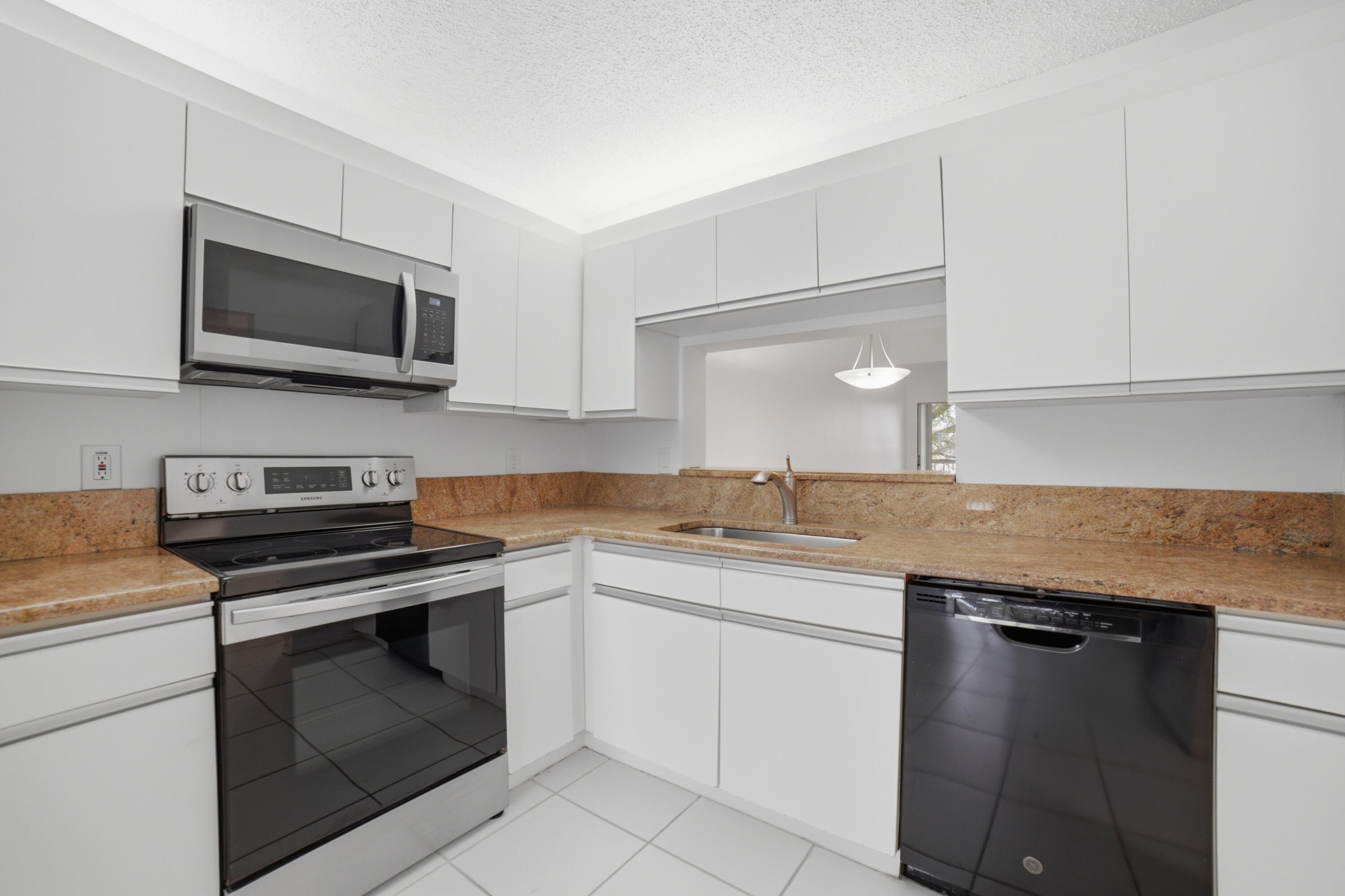 San De Vance - Residential