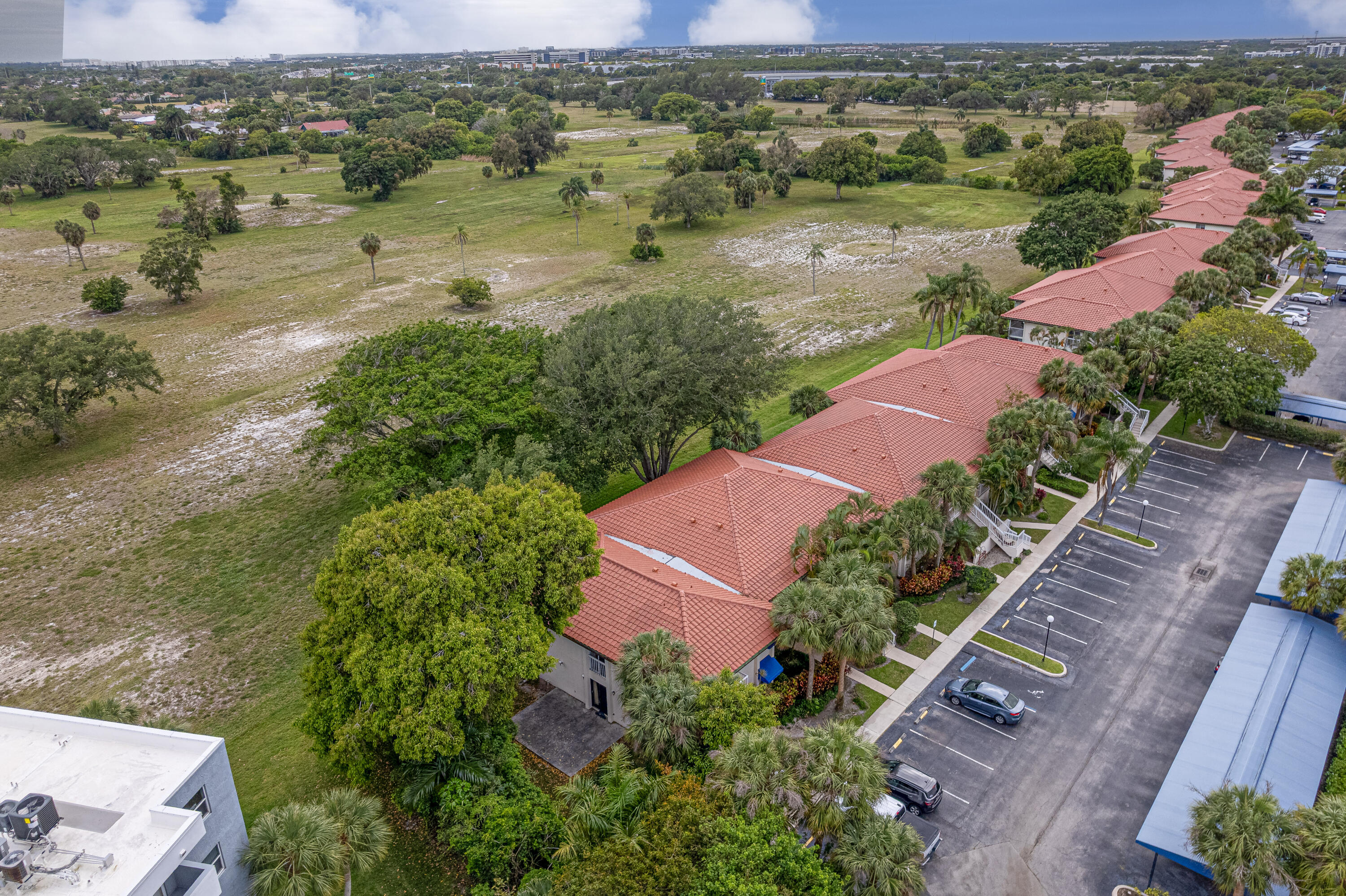 San De Vance - Residential