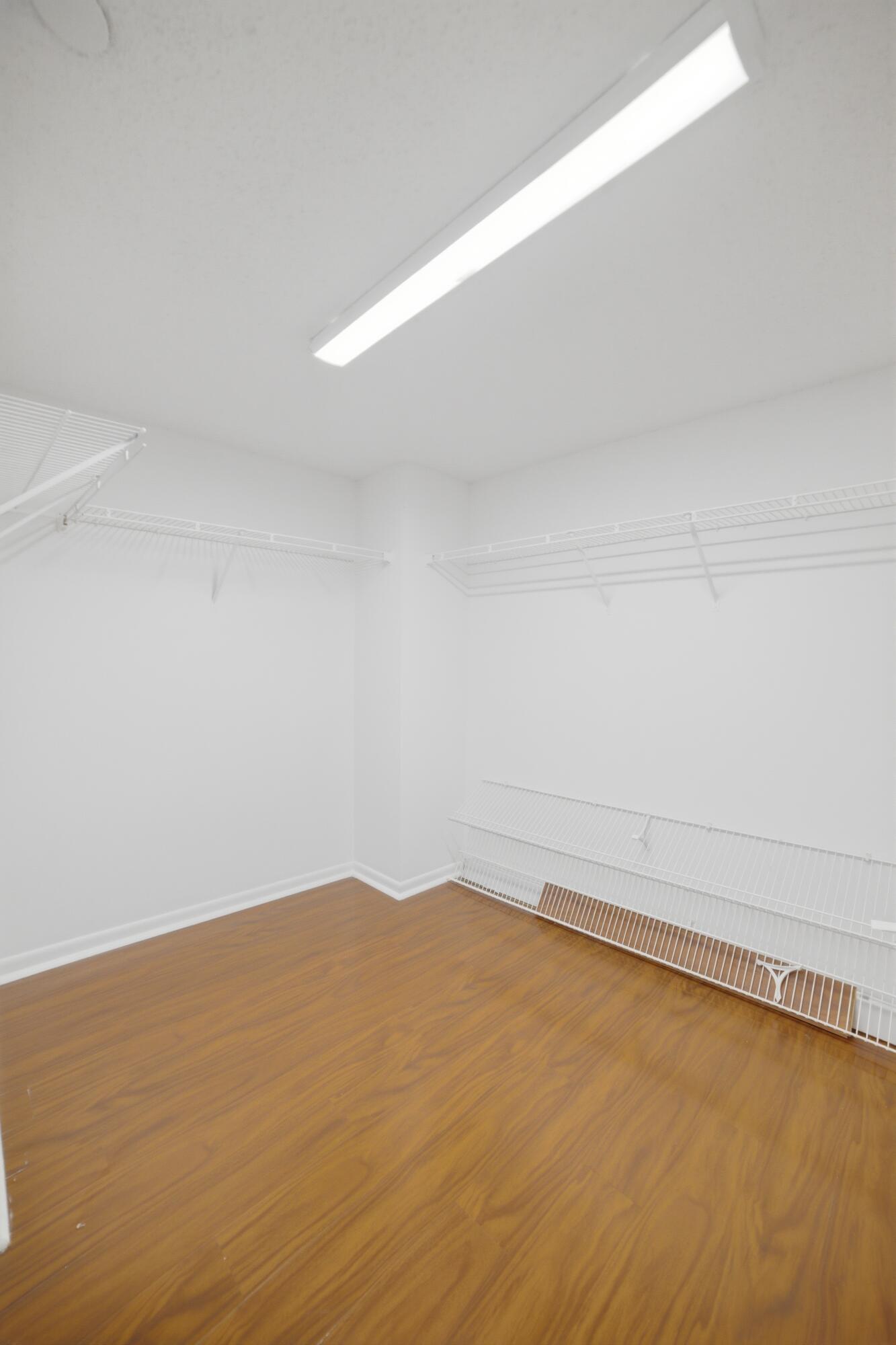 San De Vance - Residential