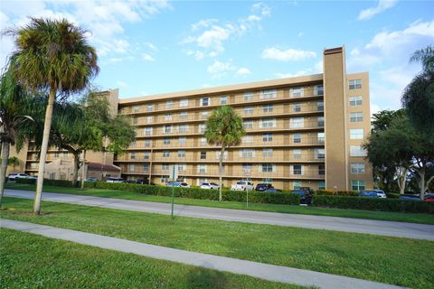 A home in Deerfield Beach