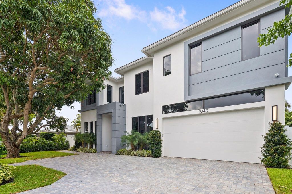 Photo of 1040 NW 6th Terrace, Boca Raton, FL 33486 (MLS # B26050245)