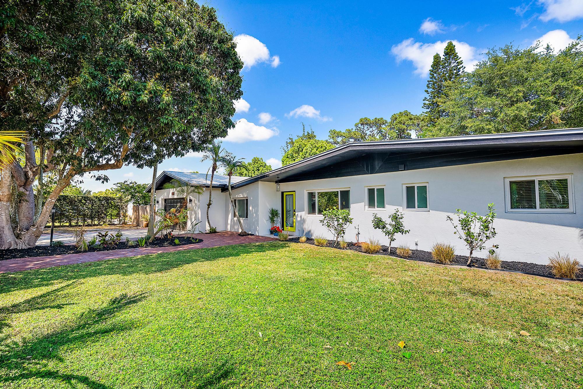 BROADWAY SECTION OF ST LUCIE ESTATES SUBDIVISION - Residential Lease