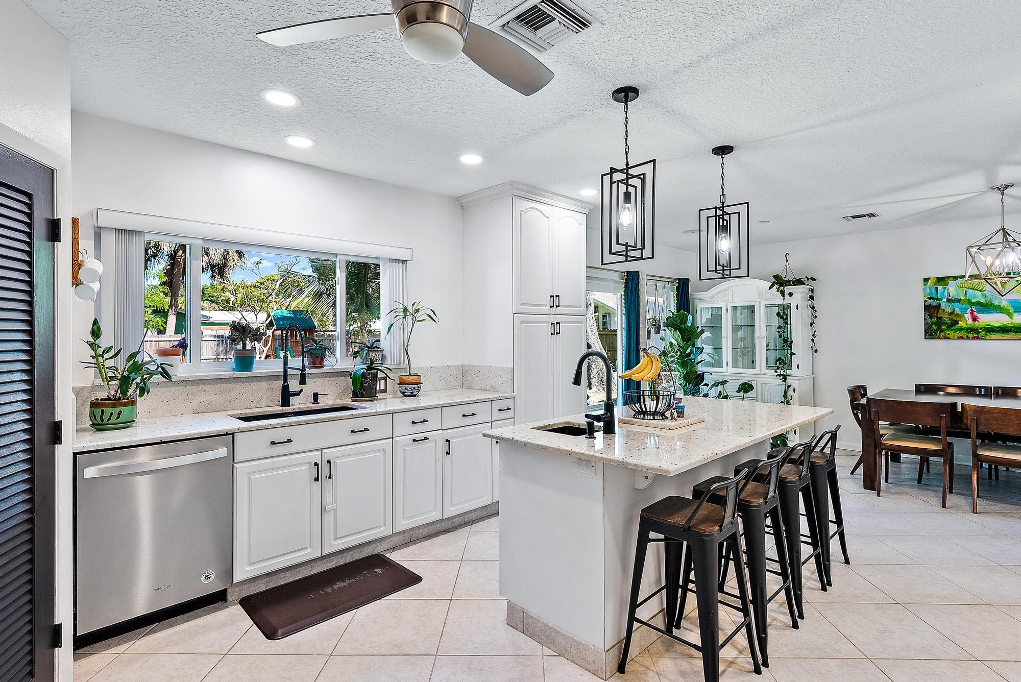 BROADWAY SECTION OF ST LUCIE ESTATES SUBDIVISION - Residential Lease