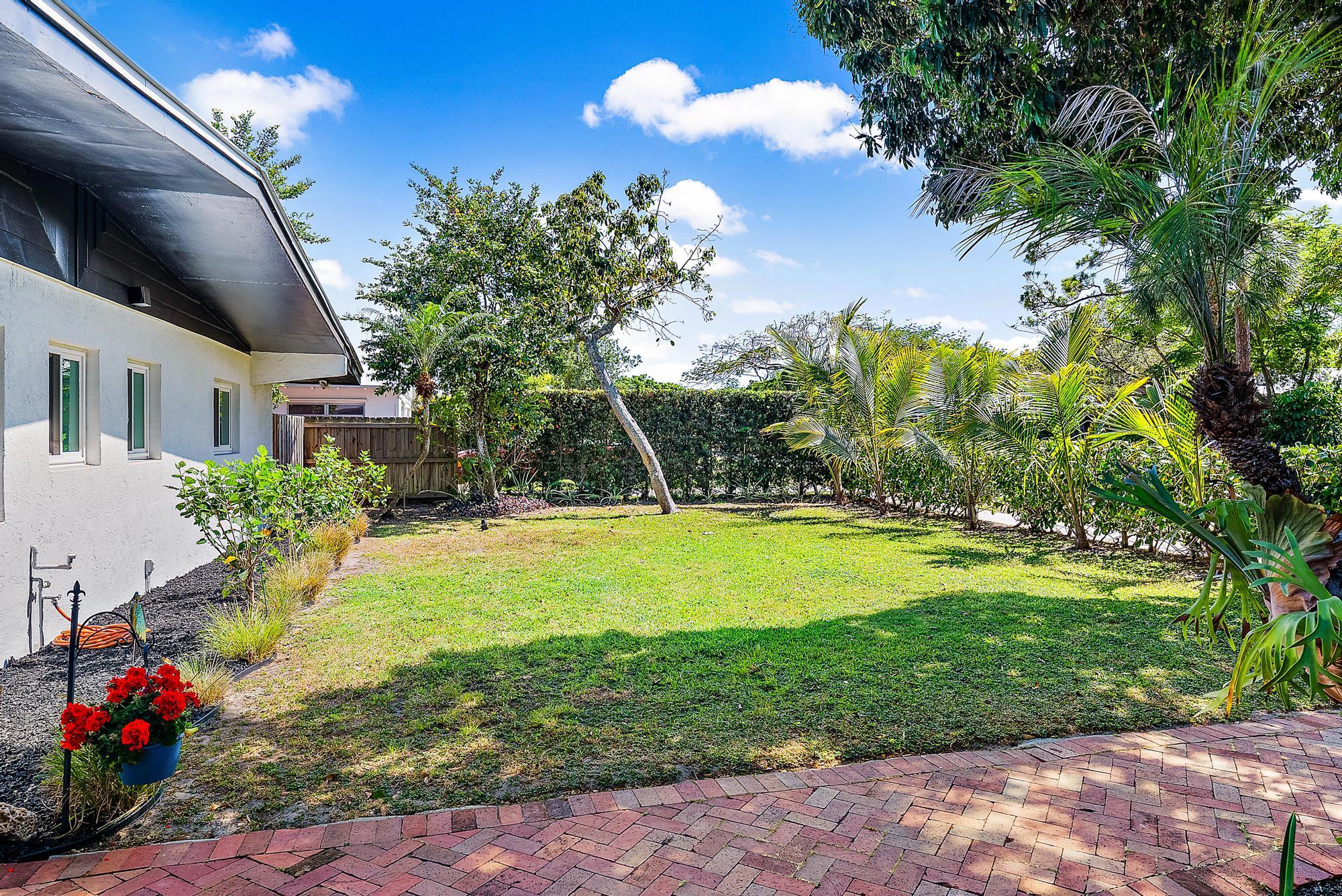 BROADWAY SECTION OF ST LUCIE ESTATES SUBDIVISION - Residential Lease