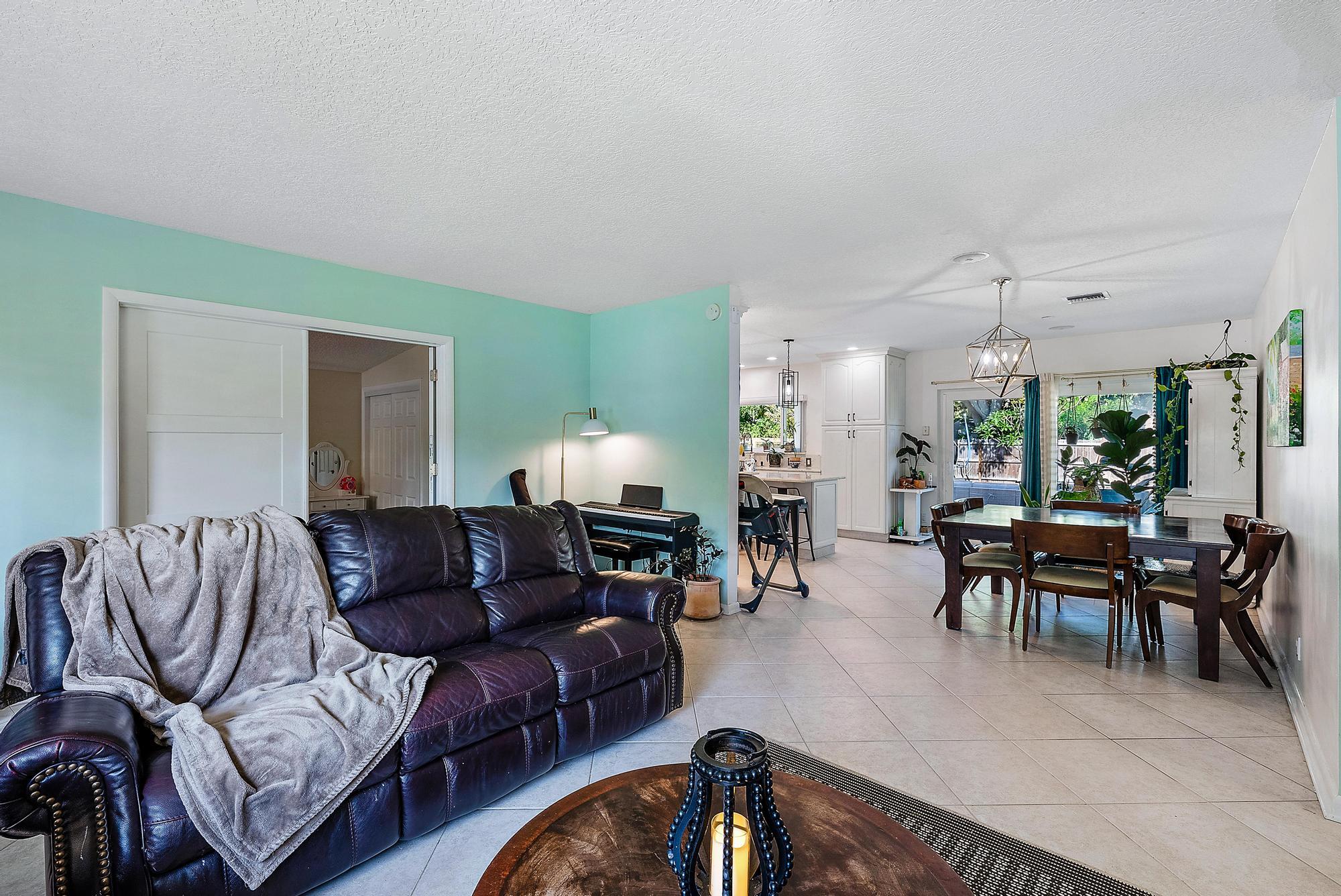 BROADWAY SECTION OF ST LUCIE ESTATES SUBDIVISION - Residential Lease