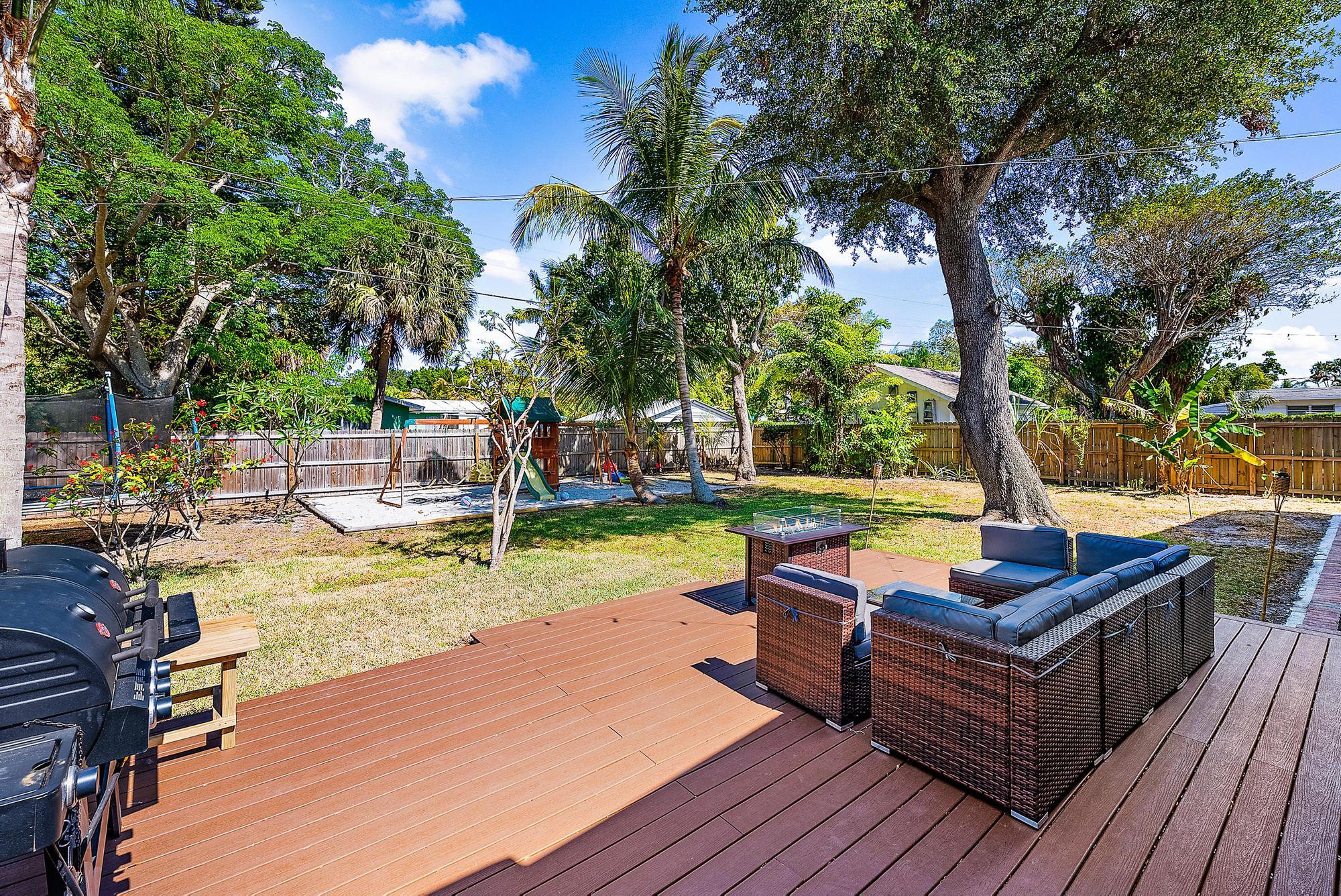 BROADWAY SECTION OF ST LUCIE ESTATES SUBDIVISION - Residential Lease