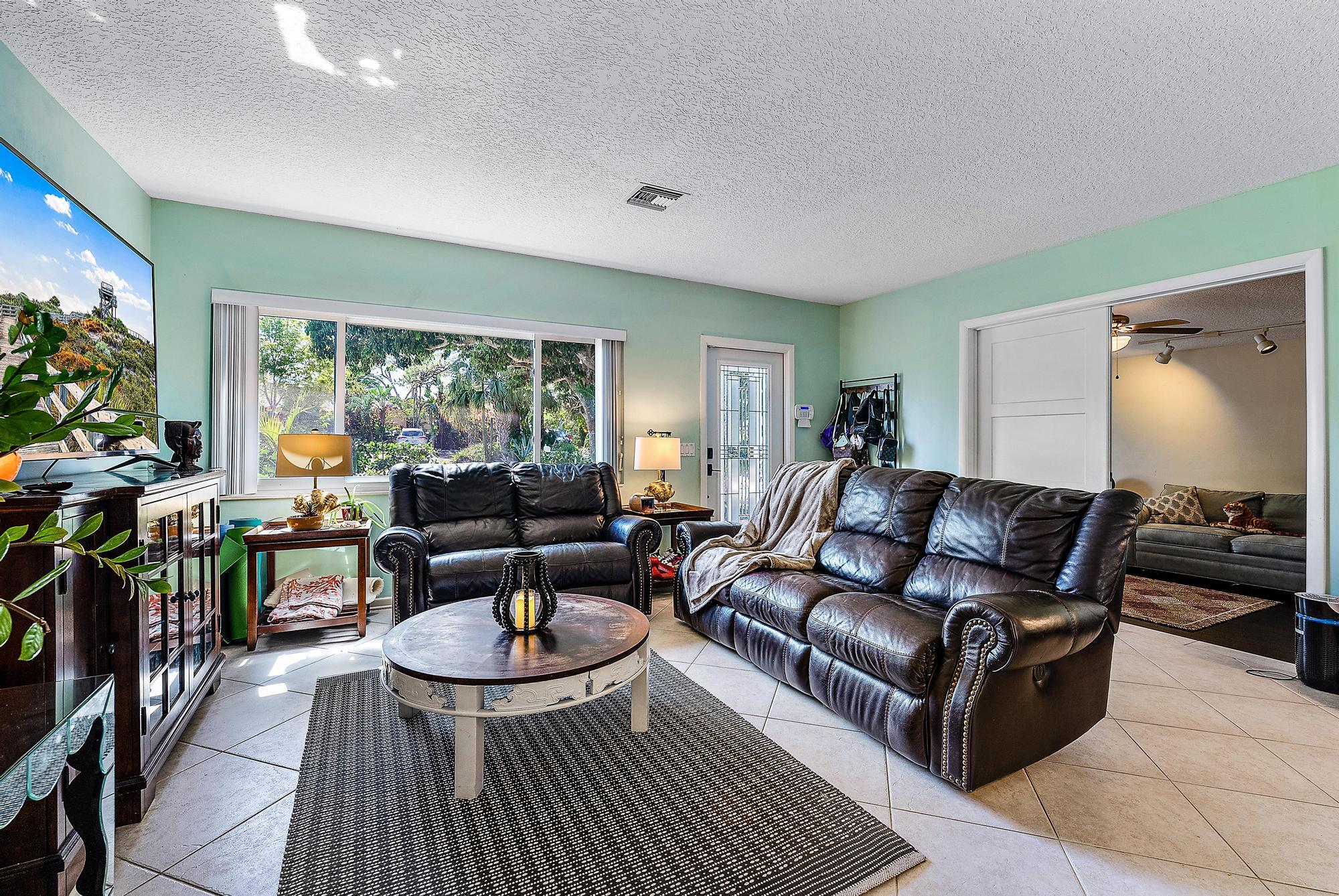 BROADWAY SECTION OF ST LUCIE ESTATES SUBDIVISION - Residential Lease