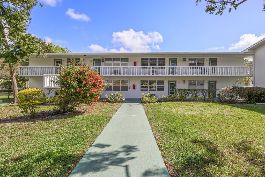 Photo of 297 Farnham M, Deerfield Beach, FL 33442 (MLS # R11169222)