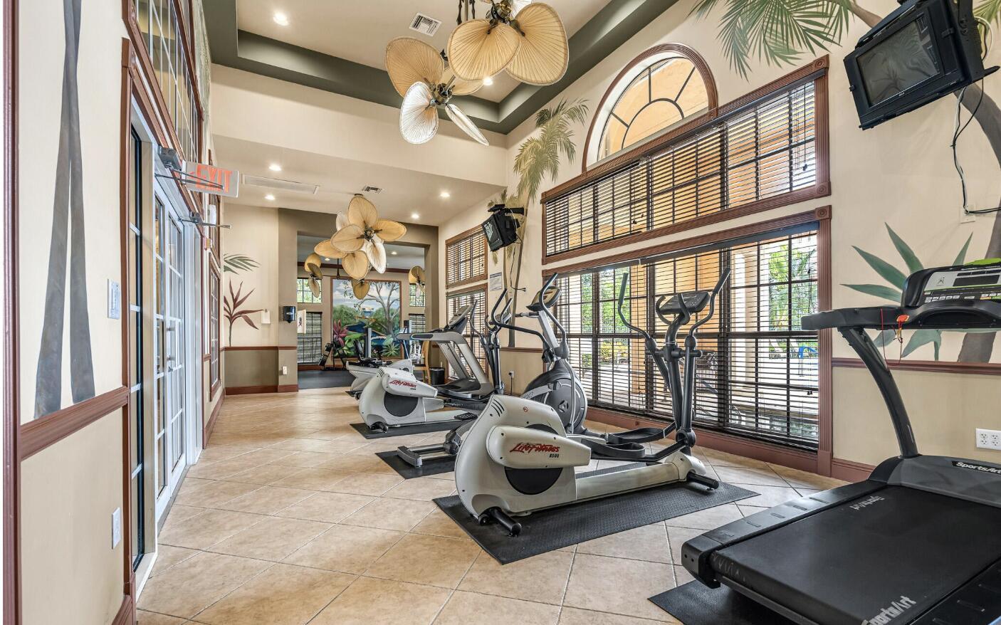 HYPOLUXOS MARINERS CAY CO - Residential Lease