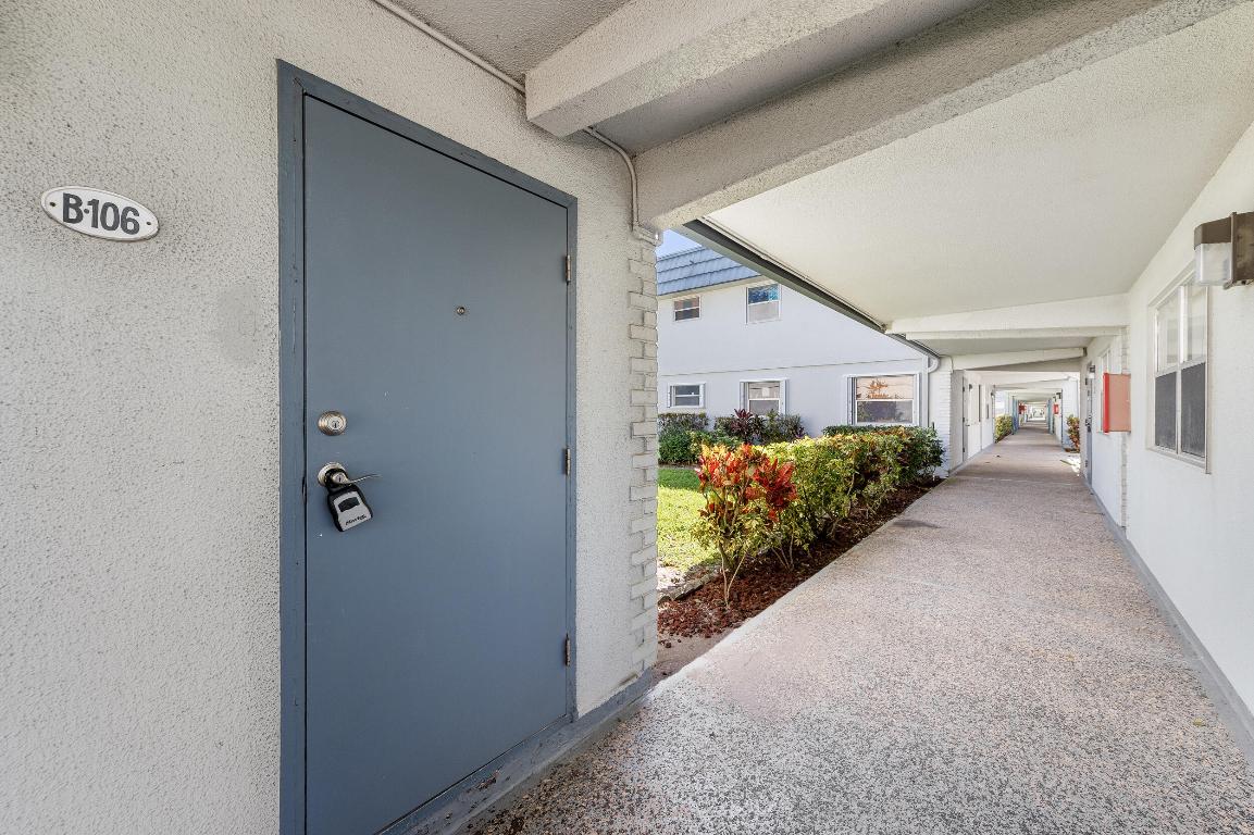 KINGS POINT - Residential