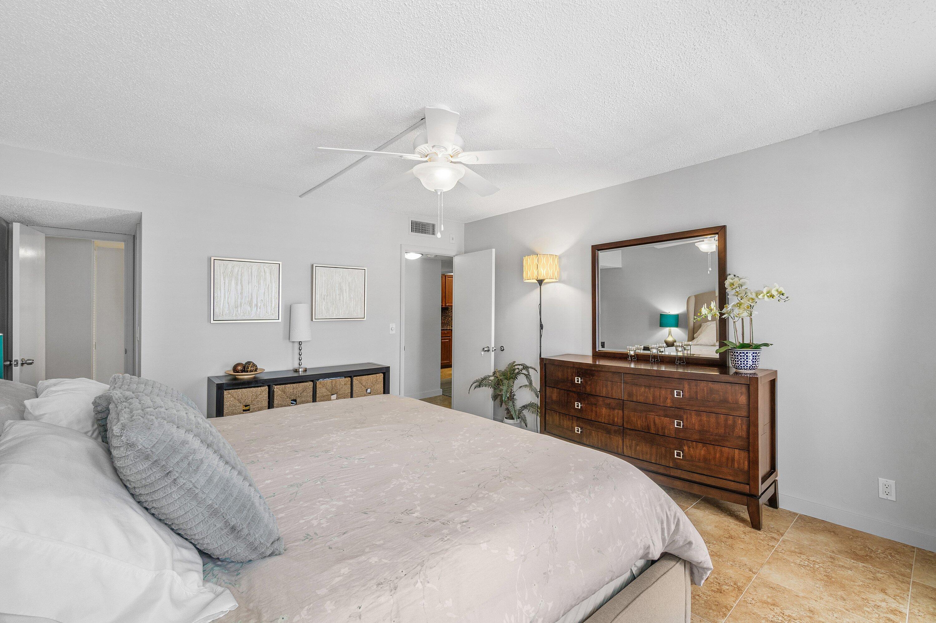 TIERRA DEL MAR CONDO - Residential