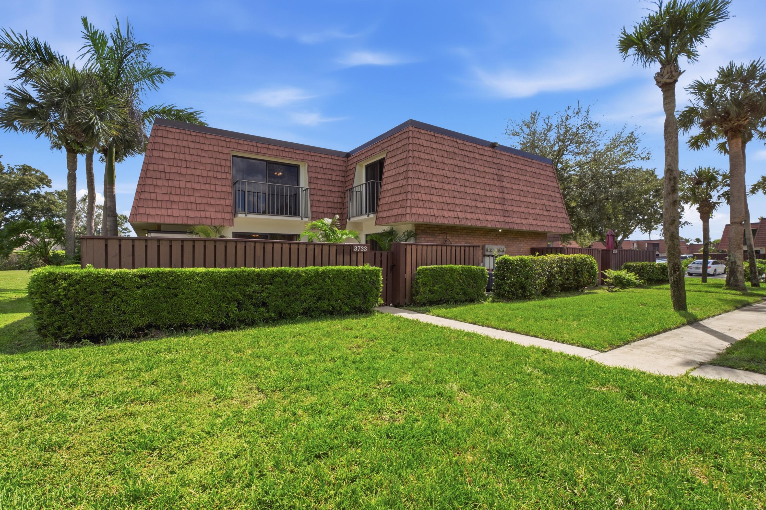 3733 SW Sunset Trace Circle