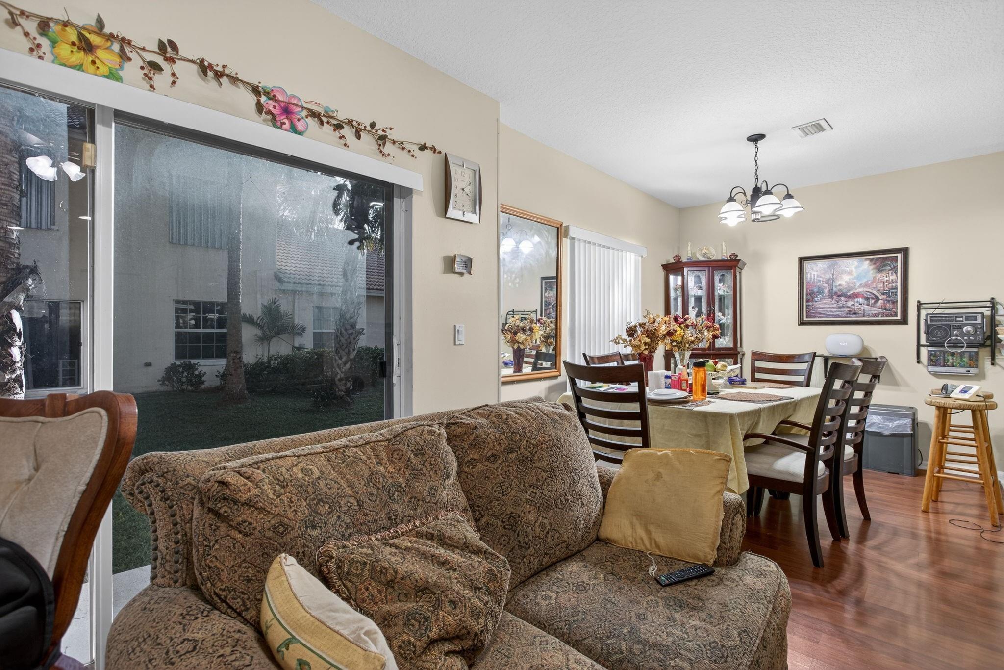 FORDS MANOR - Residential