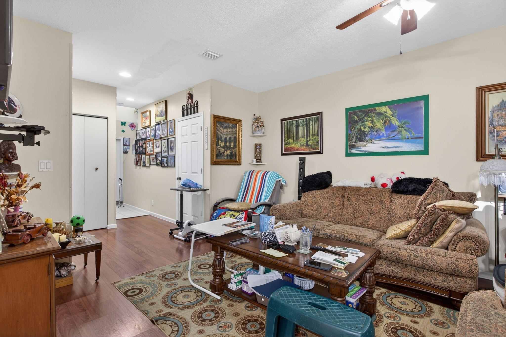 FORDS MANOR - Residential