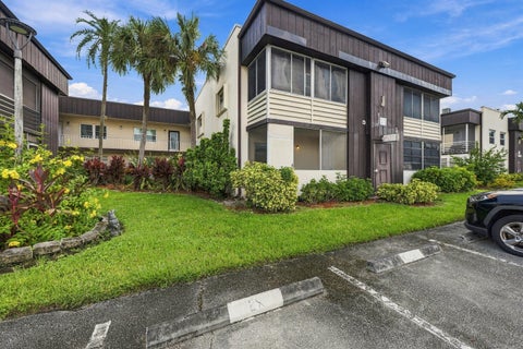 Photo of 447 BURGUNDY J #J, Delray Beach, FL 33484 (MLS # B26088076)