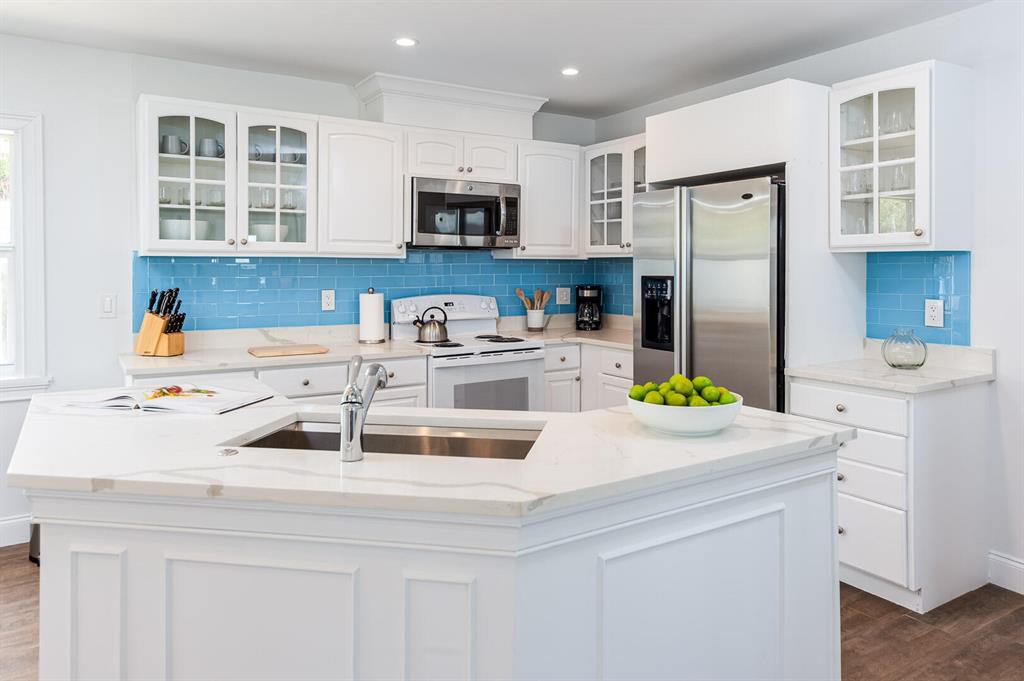 EL CID SECOND ADD - Residential Lease