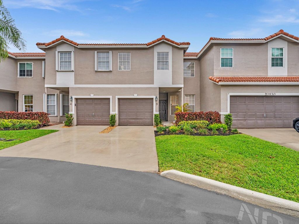 Photo of 20930 Via Azalea #5, Boca Raton, FL 33428 (MLS # R11080138)